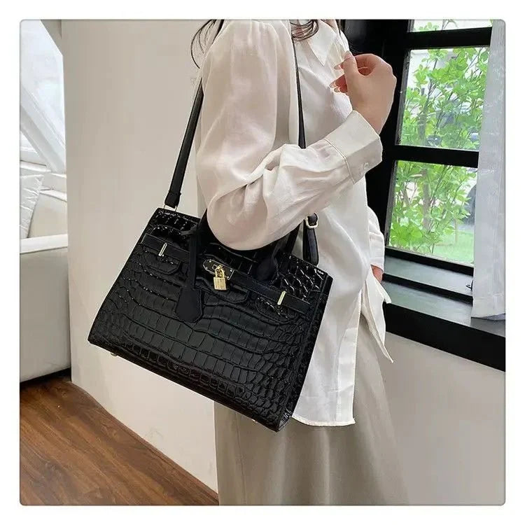 Bolsa Feminina em Couro PU Textura Croco Modelo Blinkin