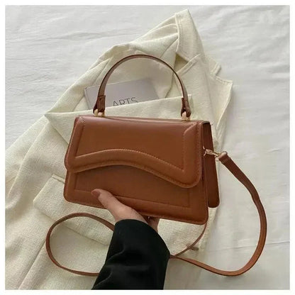 Bolsa Feminina Transversal com Design Estruturado Modelo Belle Époque